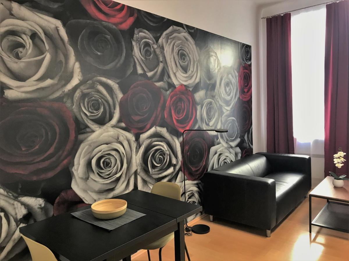 Studio & Apartments Near Reumannplatz Vienna Esterno foto