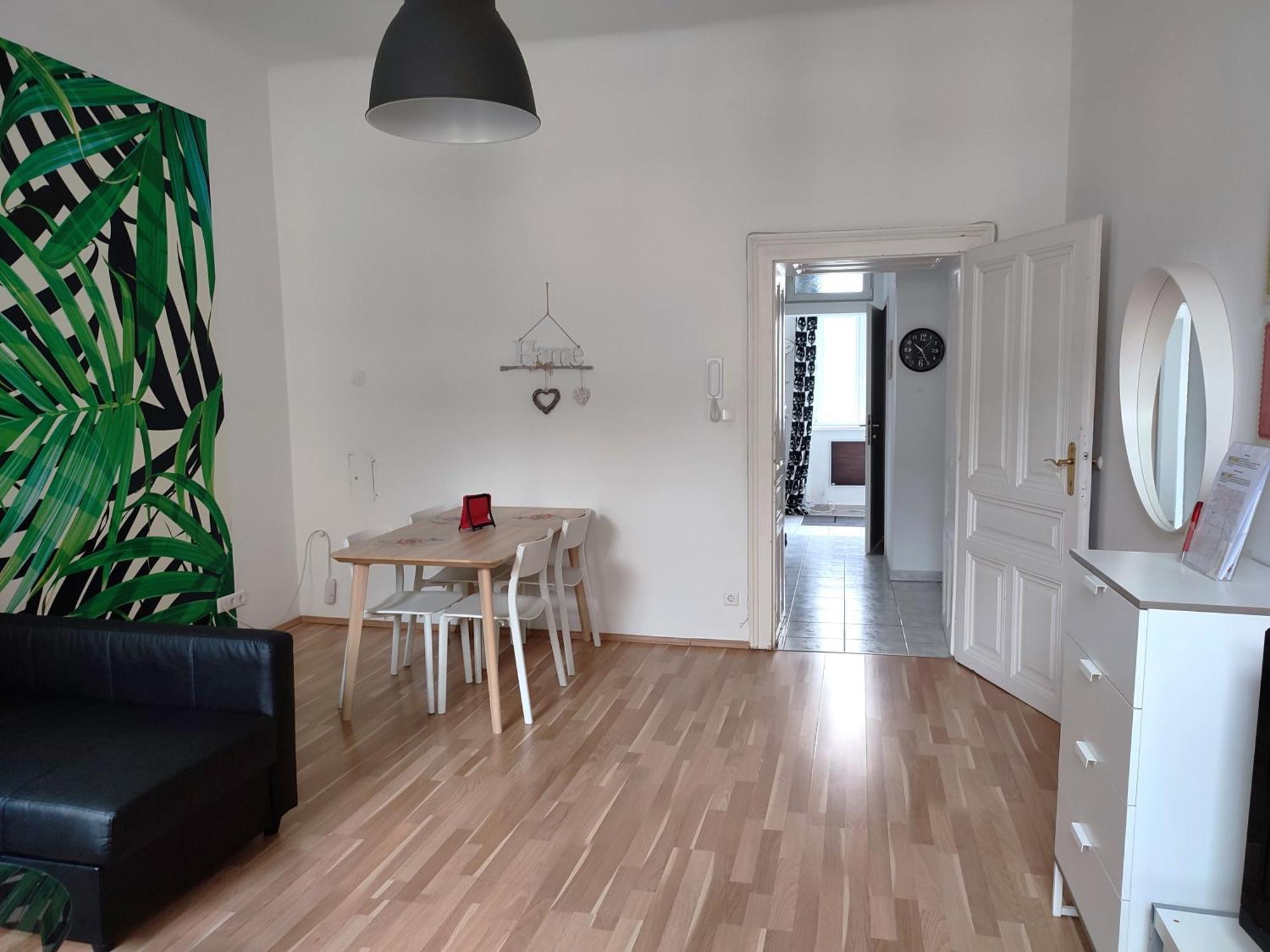Studio & Apartments Near Reumannplatz Vienna Esterno foto